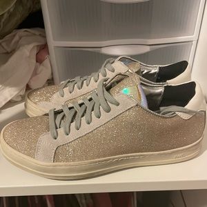 P448 Glitter Sneakers Size 36